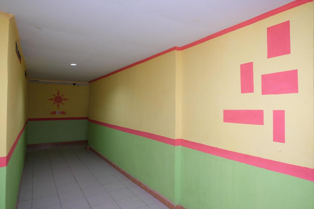 Reddoorz Near Pelabuhan Nusantara Parepare Exteriör bild