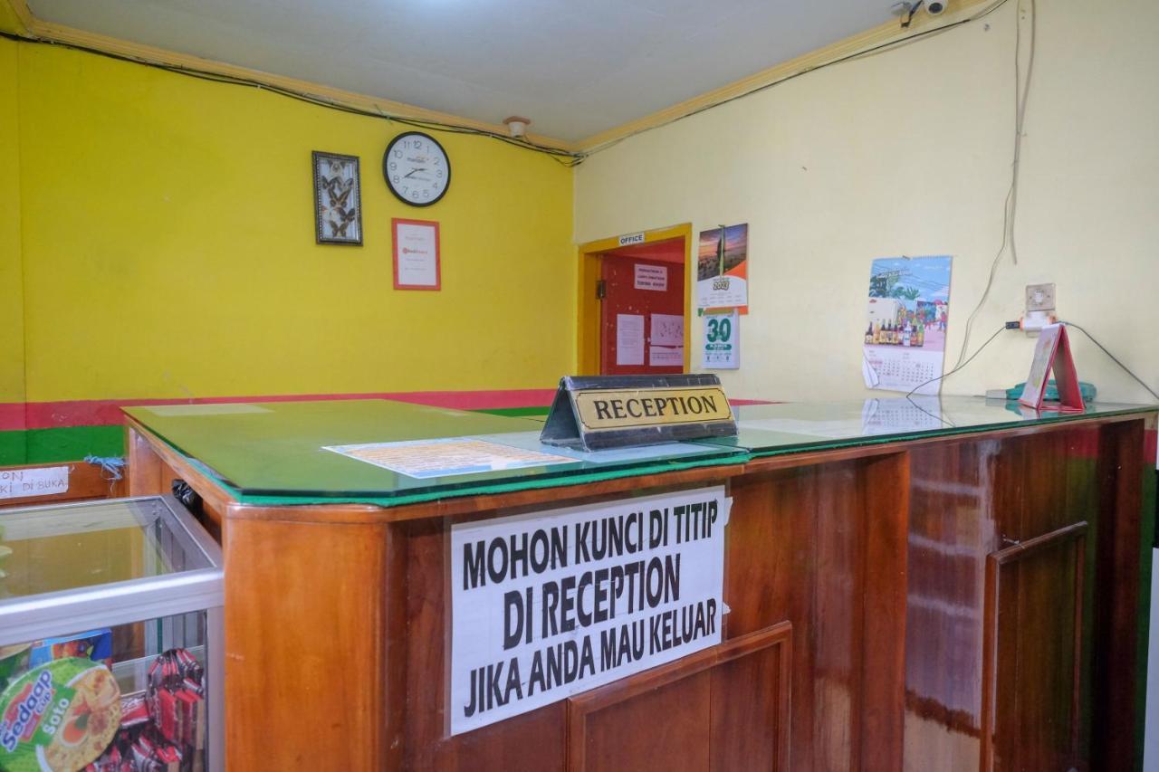 Reddoorz Near Pelabuhan Nusantara Parepare Exteriör bild