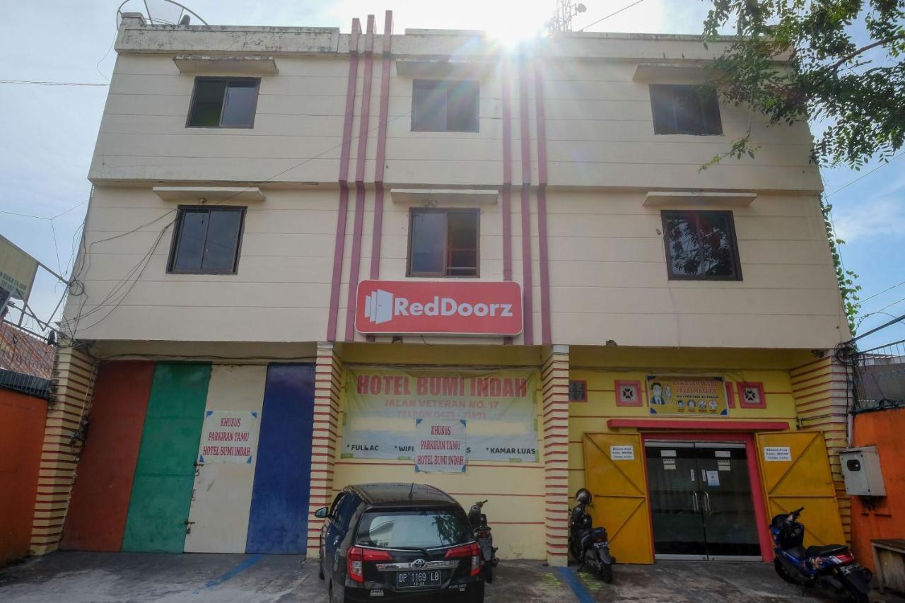 Reddoorz Near Pelabuhan Nusantara Parepare Exteriör bild